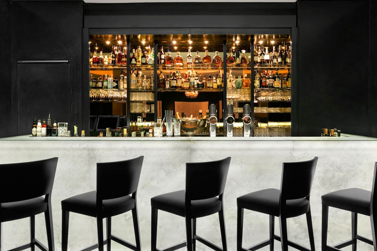 <b>Palais Hansen Kempinski</b> - Within an 1873 building, this lavish hotel has soaring ceilings in the lobby lounge, a sleek bar with black leather seating, and an indoor pool with trendy technicolor lighting. The décor is a mix between modern and traditional Viennese styles and the dining area features a vertical wall garden.