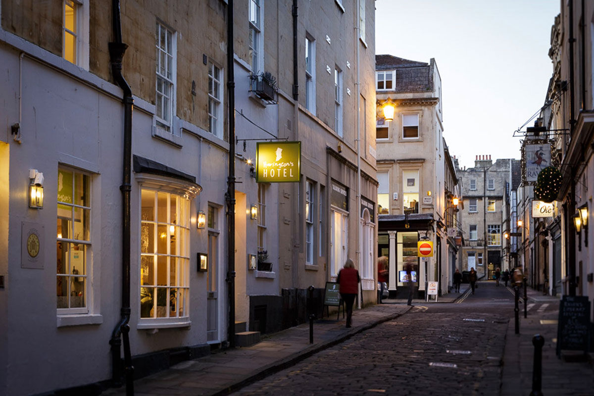 <b>Harington's Hotel</b> - Winding through the city center and off onto a narrow, cobble-stoned street, you’ll find a 300-year-old house that is now home to the family-run boutique hotel, Harington’s Hotel. The bar offers ales and whiskies; the lounge features velvet seating; and the rooms are charming with quirky details.