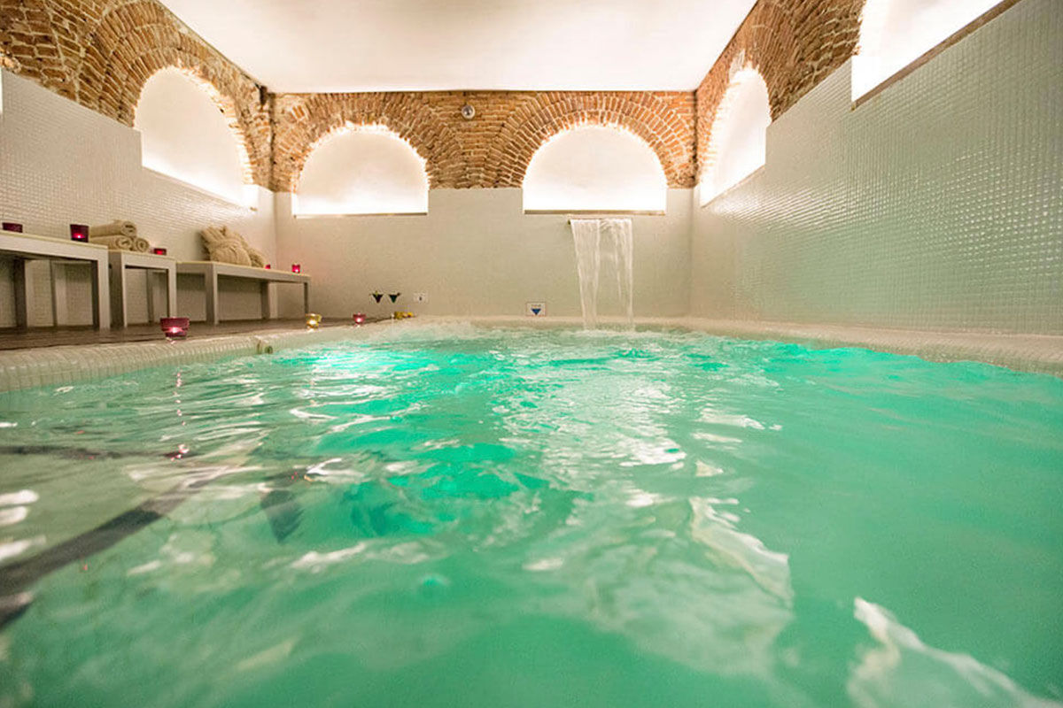 <b>Hotel Hospes Puerta de Alcala</b> - Within Madrid’s Salamanca district, the Hotel Hospes Puerta de Alcala is located in an 1883 building right next to the Puerta de Alcala; guests can dine right in front of it at the Malvar Restaurant. The stylish hotel also features a spa, hammam and relaxation pool.