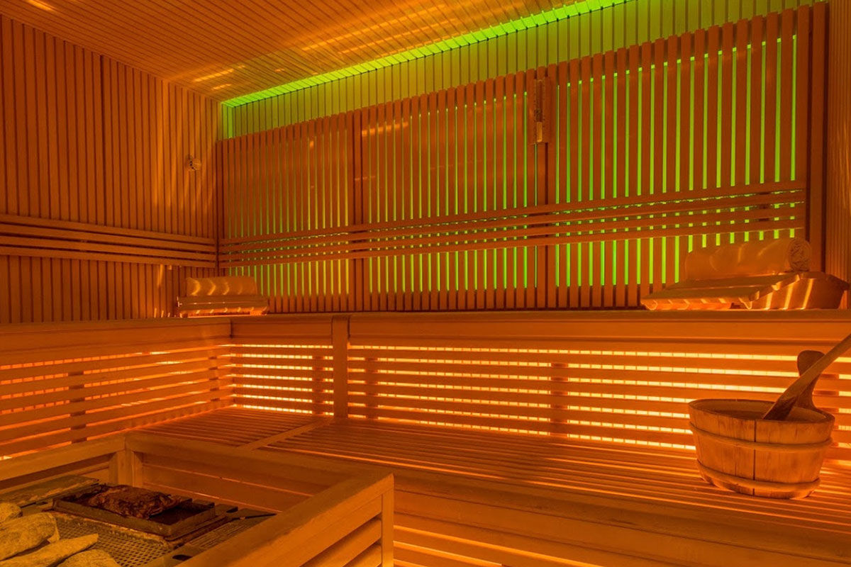 <b>Romantik Hotel Schweizerhof, Grindelwald</b> - Peacefully nestled amidst gardens and facing the opposing Alpine mountain range, this all-suite resort is perfectly situated for unrivalled hiking trips. With an elegant dining room, rustic-chic restaurant, lobby bar and both indoor and outdoor pools, the Romantik Hotel Schweizerhof is an excellent choice for the adventurous and enthusiastic traveler.