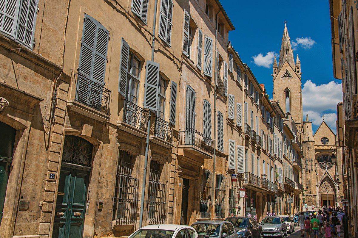<b>Le Pigonnet, Aix en Provence</b> - Housed in an 18th century manor, this posh hotel is surrounded by landscaped gardens and terraces. Guests stay in sophisticated rooms, dine al fresco next to antique statues and grab a cocktail at the outdoor bar next to the pool.