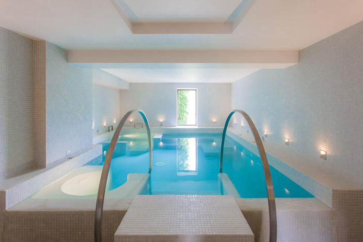 <b>Hotel Baumaniere, Les Baux de Provence</b> - With a 2-Michelin star restaurant, spa with hammam, tennis court, lounge-bar, pool and bike rental on site, the Baumaniere is full of activity. The rooms are modern, yet Provencal, the gardens and ponds are charming, and the boutique sells local products to savor.