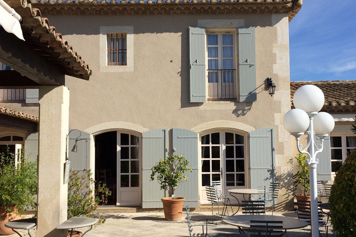 <b>Mas de l’Oulivie, Les Baux de Provence</b> - Nestled on the hillside in the heart of the Alpilles Natural Regional Park, the Mas de l’Oulivie welcomes guests with Mediterranean gardens, stylish pool set within an olive grove and a restaurant with a terrace.