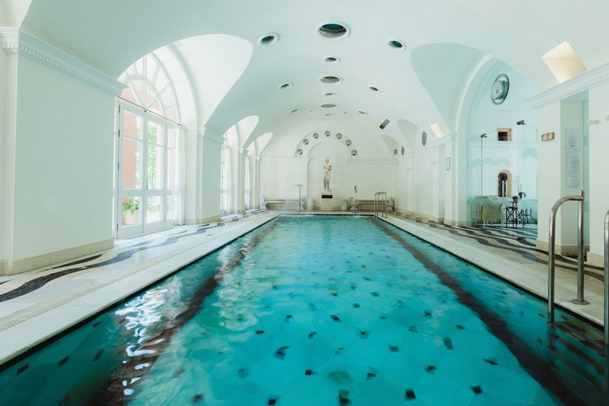 <b>Anantara Villa Padierna Palace Benahavís Marbella Resort</b> - Surrounded by gardens and with views of the Mediterranean Sea, this grand hotel is sophisticated, refined, and draws guests with its blush colored exterior. The property boasts 8 restaurants, 3 golf courses, indoor and outdoor pools, a beach club, and a posh spa.