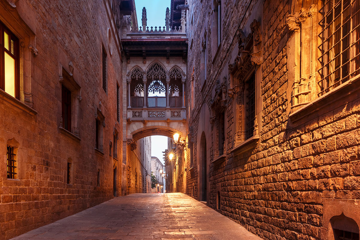 <b>Bagues</b> - With a rooftop pool and bar that have fantastic views over Barcelona, Bagues boutique hotel is a stylish spot for discerning guests. It’s located on Las Ramblas in a former palace and 1850s Masriera jewelry workshop, making it a classy boutique with a sophisticated edge.