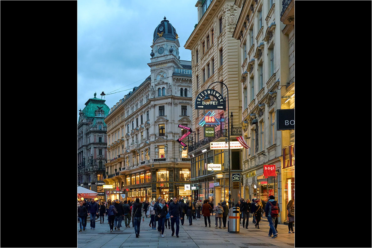 <b>Palais Hansen Kempinski</b> - Within an 1873 building, this lavish hotel has soaring ceilings in the lobby lounge, a sleek bar with black leather seating, and an indoor pool with trendy technicolor lighting. The décor is a mix between modern and traditional Viennese styles and the dining area features a vertical wall garden.