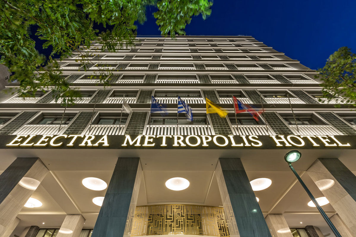 <b>Electra Metropolis</b> - Situated next to Syntagma Square (the most famous square in Greece), the Electra Metropolis opened its doors in 2016. With a fresh take on Athens’ hospitality, this retro-chic hotel has it all: local art, fine dining, rooftop pool, and the Agia Dynami chapel located on the ground floor.