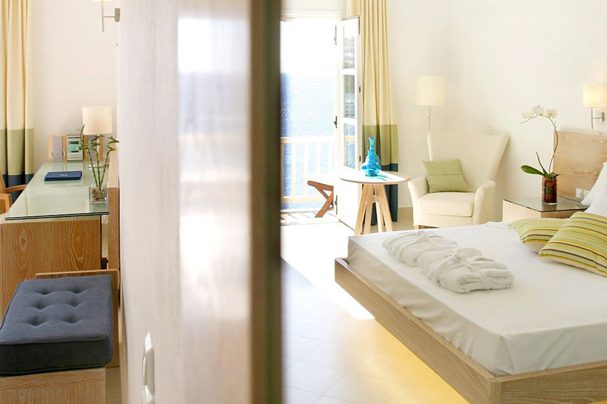 <b>Petasos Resort & Spa, Platis Yialos</b> - Sitting on a private peninsula and overlooking the Aegean Sea, the newly renovated Petasos Resort & Spa is Mediterranean luxury at its finest. With airy rooms, VIP restaurant, spa and a pool with views of the yachts in the Bay of Psarou, guests can enjoy privacy and peaceful tranquility.