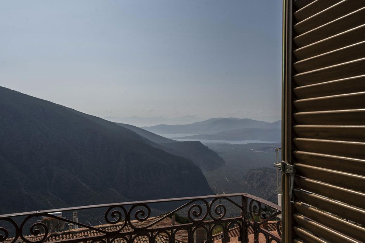 <b>Kastalia Boutique Hotel, Delphi</b> - Only a 10-minute walk to Delphi Archaeological Museum, the Kastalia Boutique Hotel is a casual dwelling bordered by the Parnassus mountains and the Gulf of Corinth. A café style restaurant has an open-air terrace with views that make you feel one with the earth.