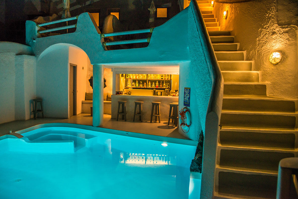 <b>Sunny Villas, Imerovigli</b> - With breathtaking views of the Aegean Sea, this relaxed hotel offers bright and airy accommodations with a pool and adjoining bar. With only a 5-minute walk to Skaros Rock, guests can venture out on the hillside and admire the white-washed village of Imerovigli, or walk further into the town of Thira.