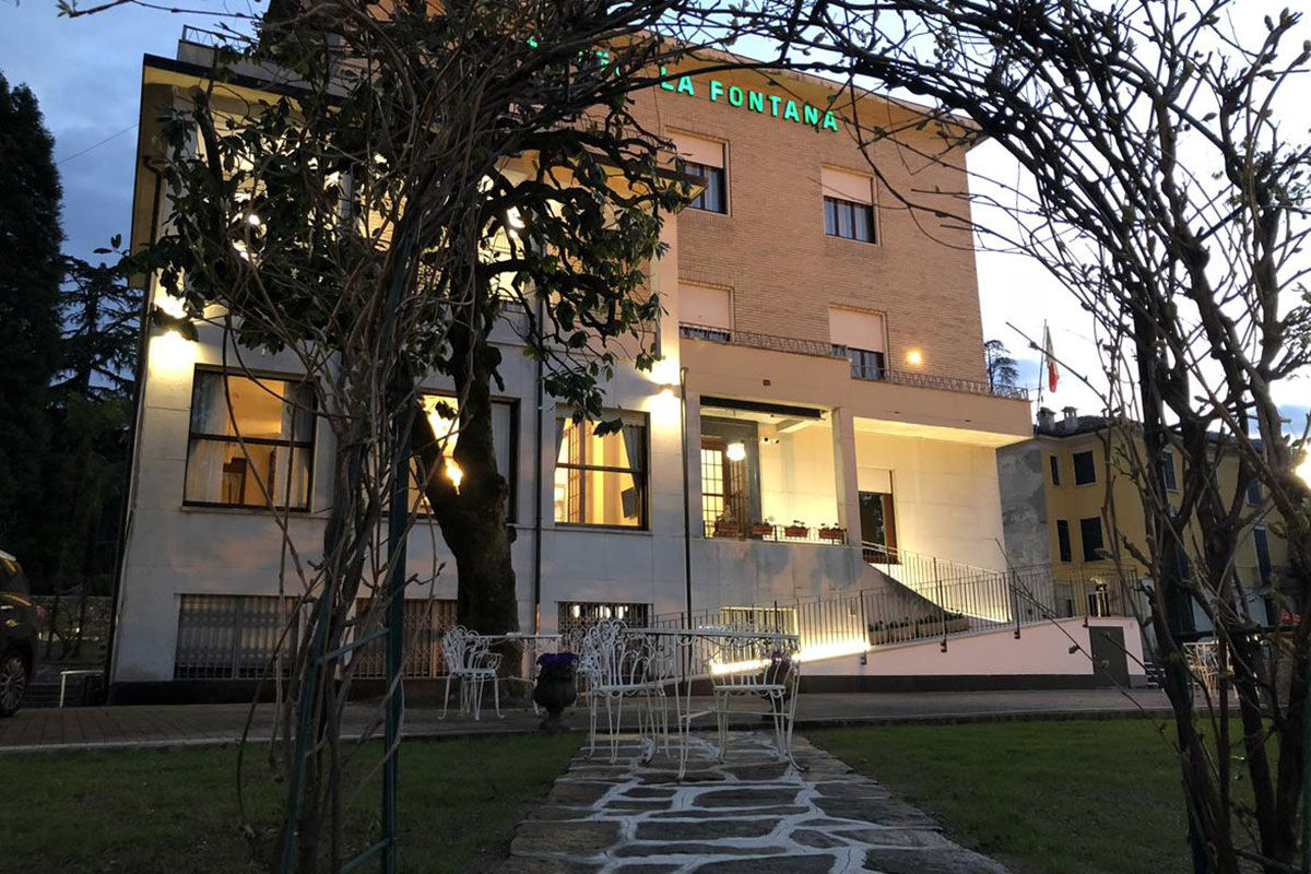 <b>Hotel La Fontana, Stresa</b> - Close to the ferry, art exhibits and botanical gardens, this family-run hotel is set in an Art Nouveau villa of the 1940s. The rooms are classically decorated and preserve some original furnishing elements such as fireplaces and chandeliers.