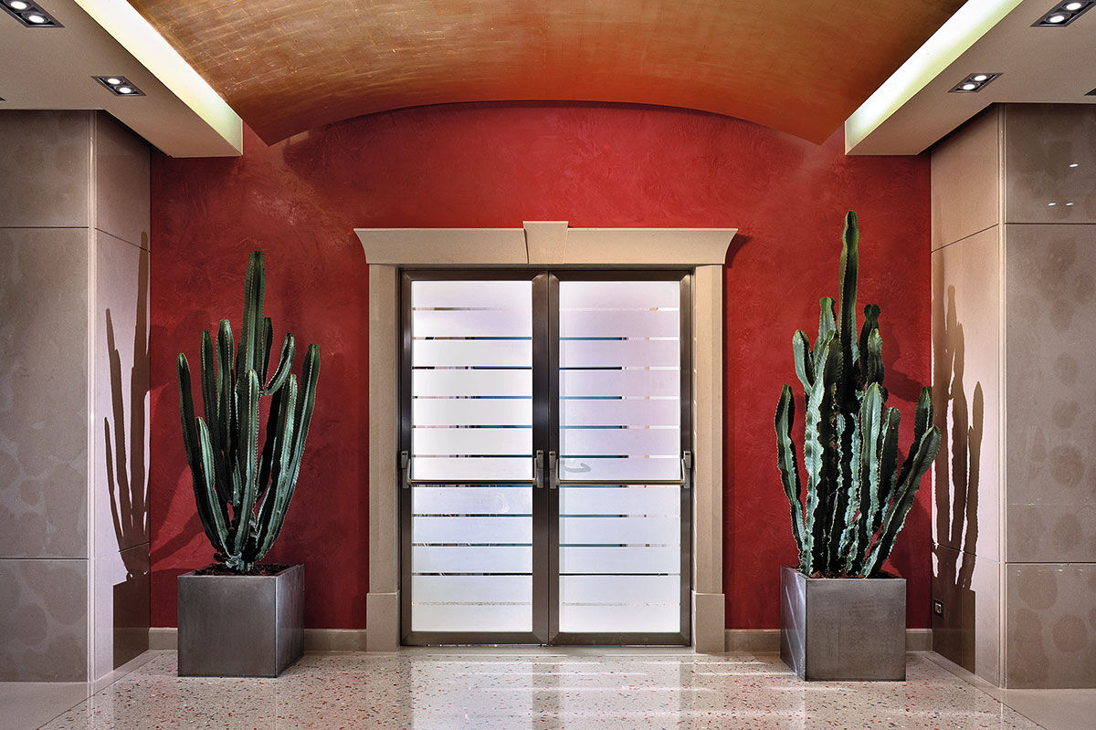 <b>Palace Bonvecchiati</b> - Polished and refined, the Palace Bonvecchiati brings a modern and artistic edge to the heart of Venice. Meander over to Saint Mark’s Square or stay in and watch the gondolas pass by as you dine at ‘La Terrazza’ restaurant on the corner overlooking Orseolo canal.