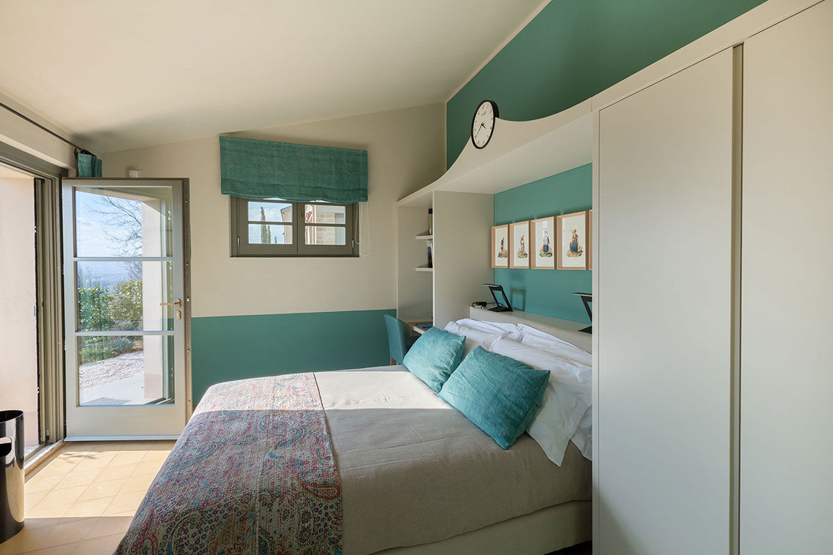 <b>A440</b> - With a unique view of the Val d’Orcia, A440 welcomes guests to an eco-friendly retreat. Immerse yourself in the natural pool, walk the path of Santa Caterina, or enjoy dining al fresco on the terrace.