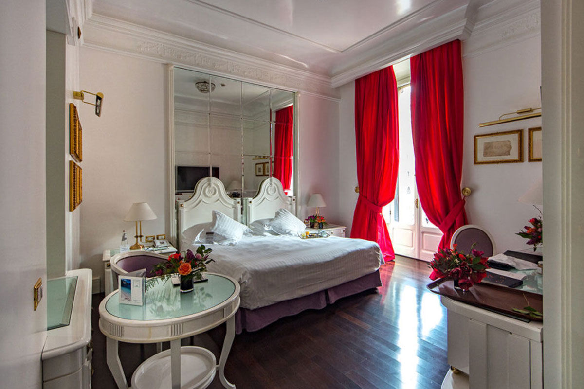 <b>Hotel Majestic</b> - Paying homage to its neoclassical heritage, the Hotel Majestic remains timeless with its Carrara marble floors under frescoed ceilings and classic Aperitivo bar on the furnished terrace. While embracing refined contemporary tastes in décor, this sophisticated hotel plays with the juxtaposition of period-style and modern furnishings.