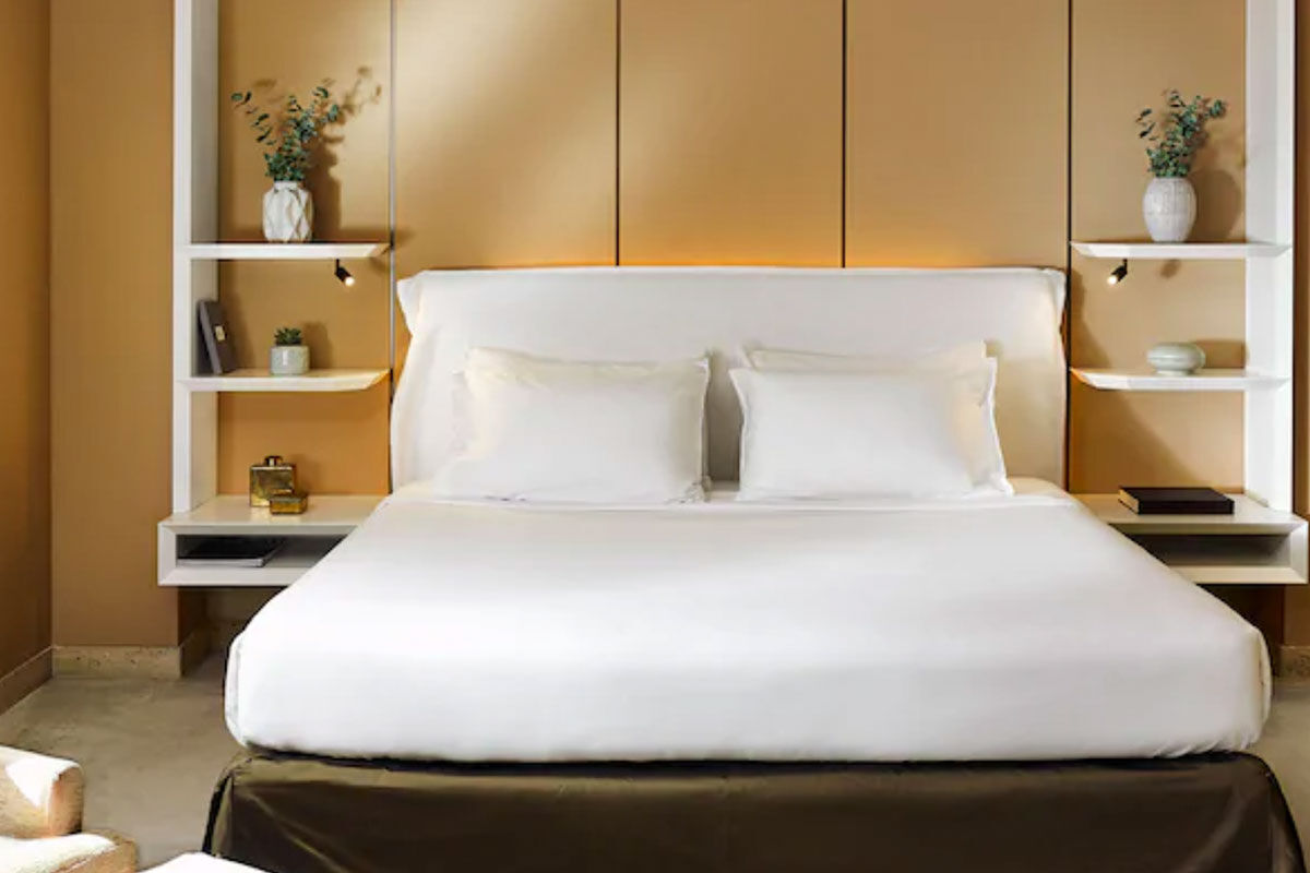 <b>Park Hyatt Milan</b> - In the heart of the fashion district, the Park Hyatt Hotel embraces its surroundings and welcomes guests with refined style and designer furnishings. With a Michelin starred restaurant and sleek café, Hyatt boasts of elevated dining if you’re feeling peckish.