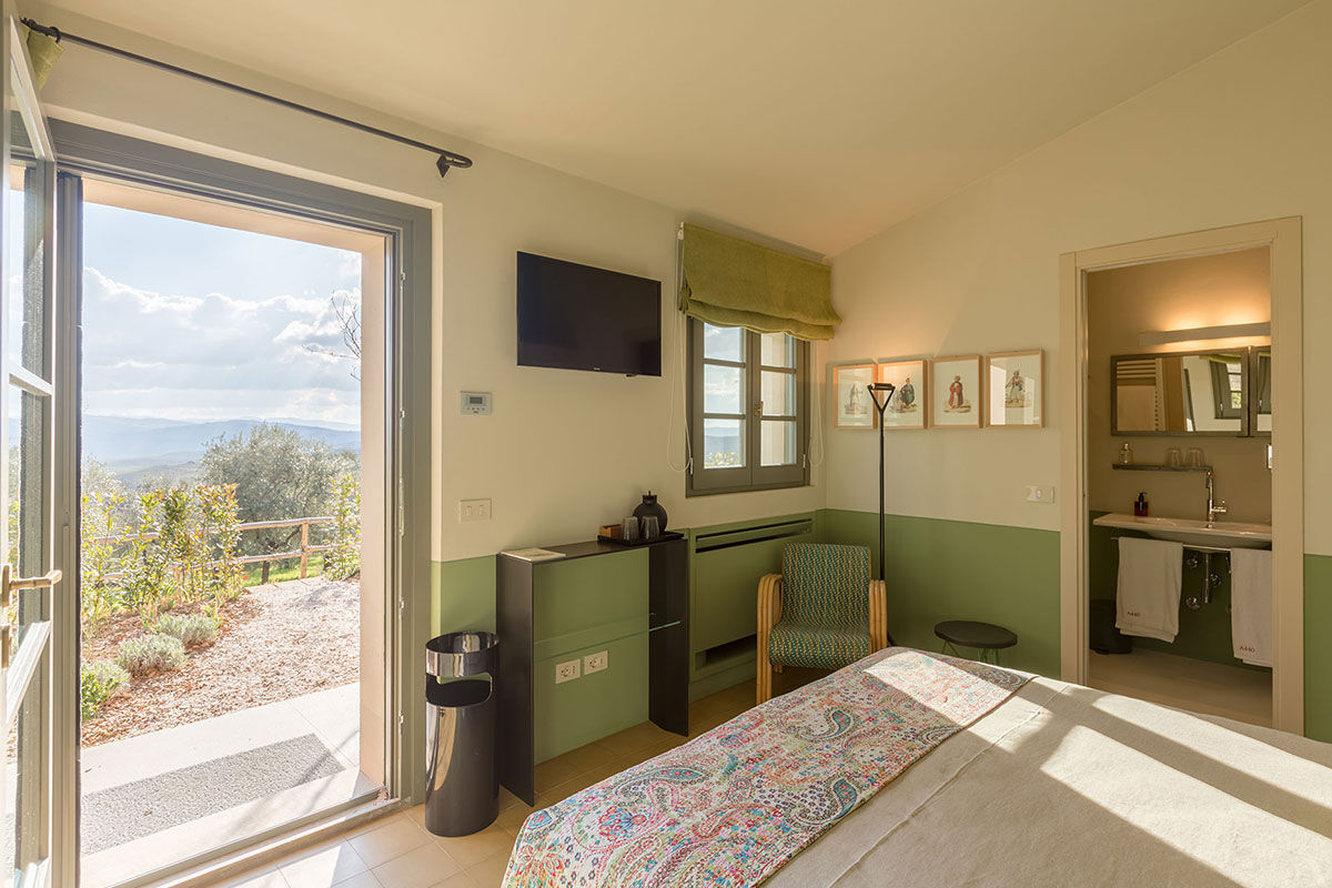 <b>A440</b> - With a unique view of the Val d’Orcia, A440 welcomes guests to an eco-friendly retreat. Immerse yourself in the natural pool, walk the path of Santa Caterina, or enjoy dining al fresco on the terrace.