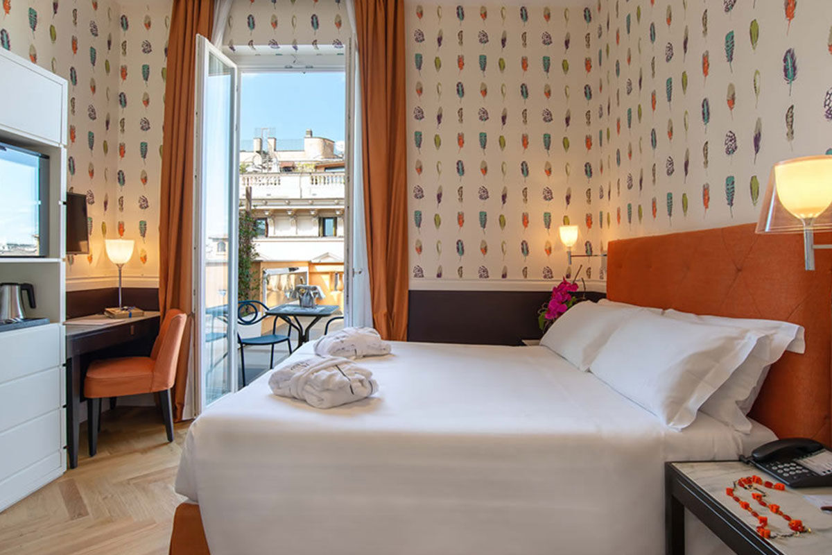 <b>Hotel Damaso</b> - A 7-minute walk to the Pantheon, this restored 19th century palace has a relaxed rooftop terrace with lounge bar and panoramic views of the bustling city center. Enjoy the modern atmosphere within boutique Hotel Damaso’s walls and explore Rome’s ancient history right outside your door.