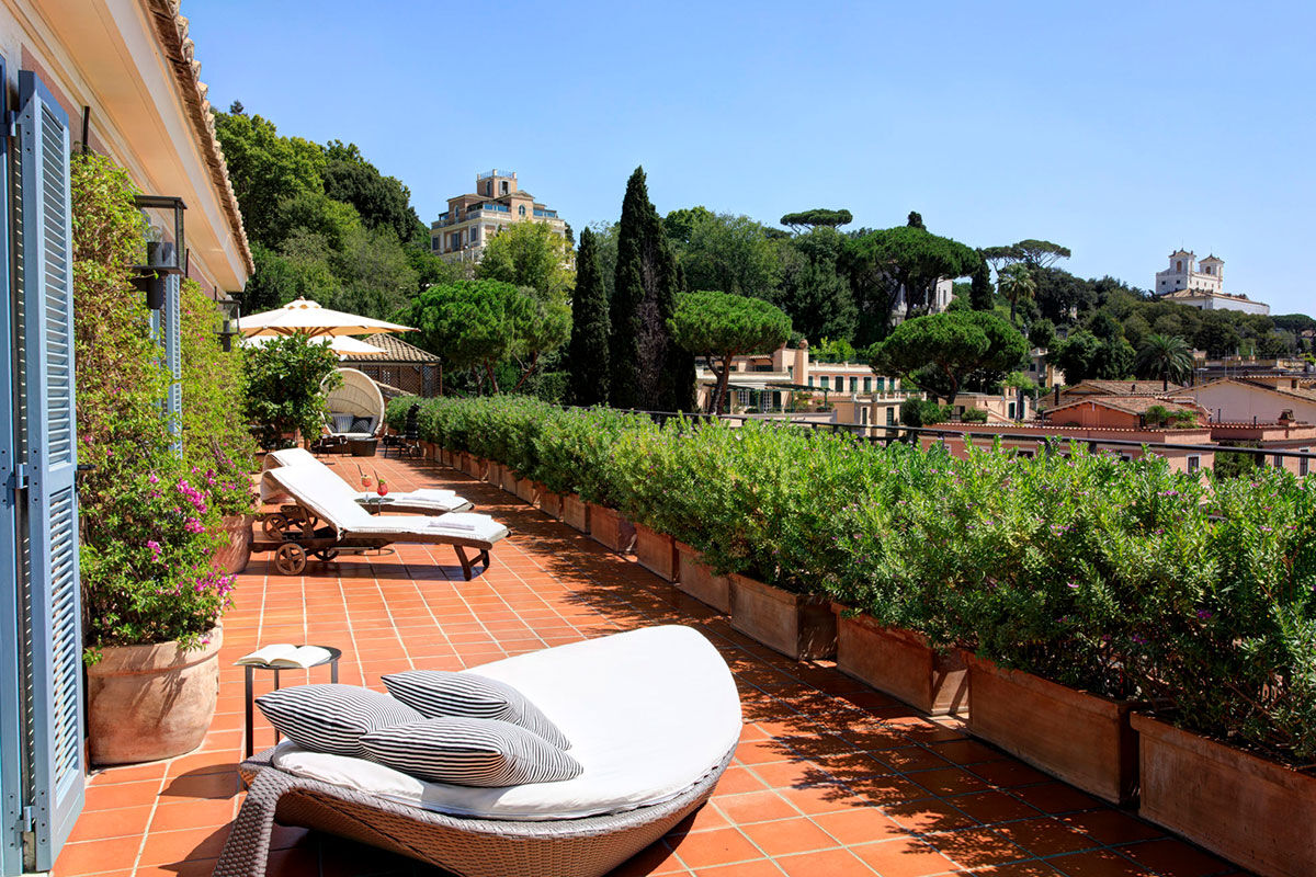 <b>Hotel de Russie</b> - The classical and cosmopolitan come together at Hotel Russie with a Mediterranean tiered Secret Garden, Stravinskij Bar and spa. Located between Piazza del Popolo and the Spanish Steps, you are only minutes away from deep rooted history while staying in one of the Eternal City’s most prestigious luxury hotels.