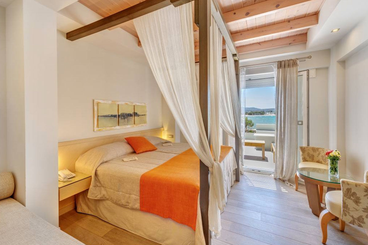 <b>Nissaki, Naxos Town</b> - On the shores of the Mediterranean and facing Saint George Beach, the Nissaki Beach Hotel is a 10-minute walk to the Archaeological Museum of Naxos, and 15-minutes’ walk to the ancient Puerta de Apolo monument. Head to the beachfront restaurant for a relaxed seafood dinner, or head to the poolside bar for funky cocktails.