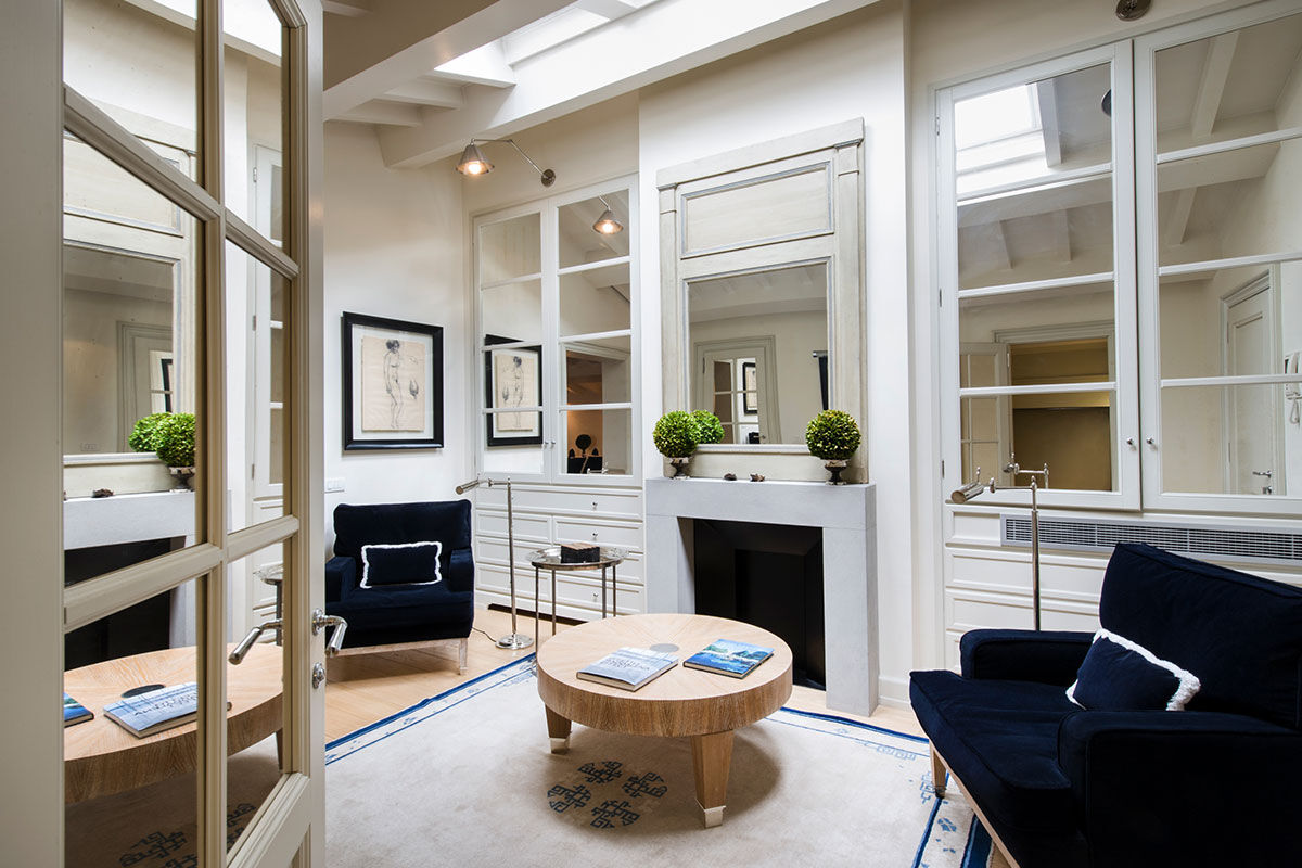 <b>Palazzo Vecchietti</b> - This 16th century noble residence has refined taste with spacious suites and prestigious apartments boasting lavish modern décor. This Italian retreat is peaceful and quiet and ready to tell of its ancient history.