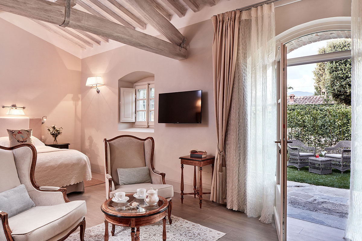 <b>Villa di Piazzano</b> - This elegant historic estate built in the 1400s sets the scene for a refined and quiet getaway for the cultured traveler. The renaissance manor house includes a quaint restaurant, bar, wine cellar, piano room, tranquil garden and pool with a sundeck.