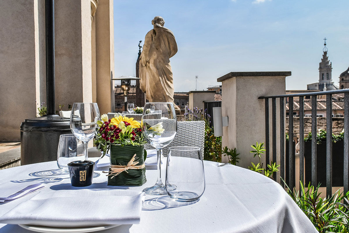 <b>Eitch Borromini</b> - Experience ‘living history’ at this polished hotel set within a 17th century palace and only a block away from iconic Piazza Navona. Sleep under the frescoes, dine in front of the Fountain of the Four Rivers by Bernini, and enjoy cocktails to the sound of the bells in Santa Agnese church.