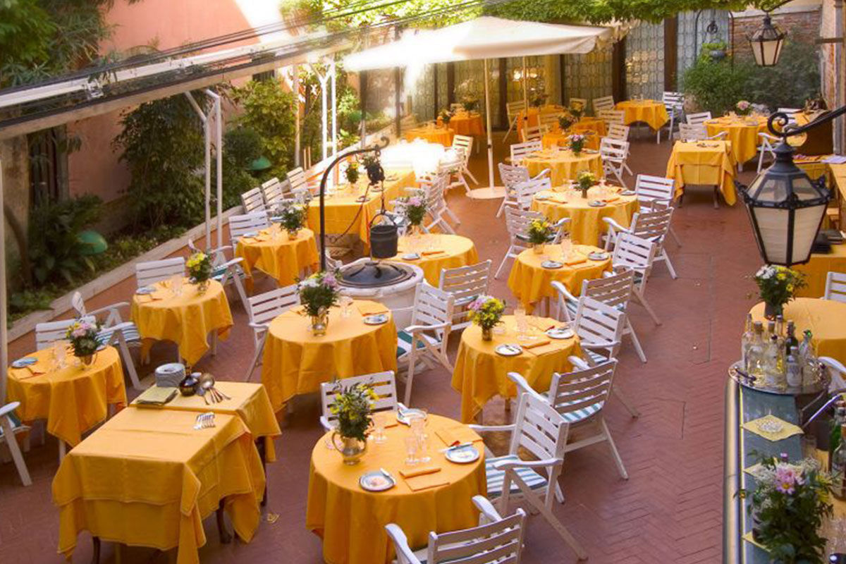 <b>Hotel Saturnia</b> - Family run since 1908, Hotel Saturnia is set in a 14th century Venetian building with a rooftop terrace and is only a brisk walk to St. Mark’s Square. The parquet floors, wooden ceilings and heavy furniture create a refined feel where Art Deco and Venetian styles blend.