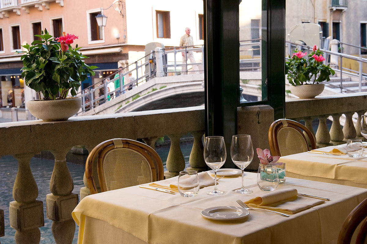 <b>Palace Bonvecchiati</b> - Polished and refined, the Palace Bonvecchiati brings a modern and artistic edge to the heart of Venice. Meander over to Saint Mark’s Square or stay in and watch the gondolas pass by as you dine at ‘La Terrazza’ restaurant on the corner overlooking Orseolo canal.