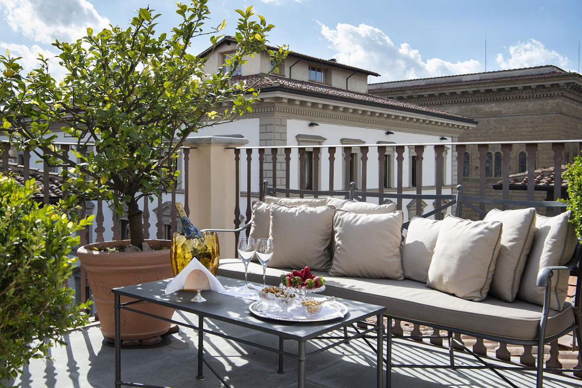 <b>Palazzo Vecchietti</b> - This 16th century noble residence has refined taste with spacious suites and prestigious apartments boasting lavish modern décor. This Italian retreat is peaceful and quiet and ready to tell of its ancient history.