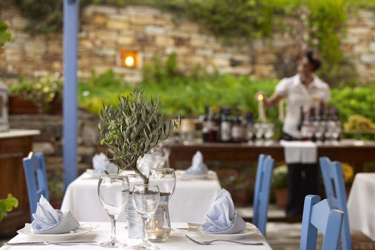 <b>Villa Marandi, Stelida</b> - With leafy beachfront gardens surrounding the property, Villa Marandi draws guests with its white-washed walls, beach loungers and parasols. Inspired by its surroundings, rooms are chic, airy, and have views of the Aegean. Step out onto an (almost) private beach and gaze across to the Old Town.