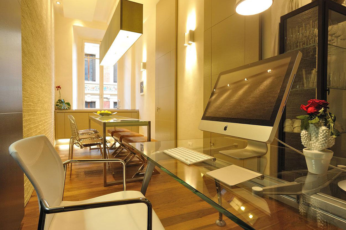 <b>B&B La Dimora degli Angeli</b> - Located in the old quadrilateral of Roman Florentia, this 19th century building has views of the piazza del Duomo and piazza San Giovanni. With only twelve guestrooms, this intimate and inviting B&B will give you the comfort of home and the inspiration to step out onto historic streets.