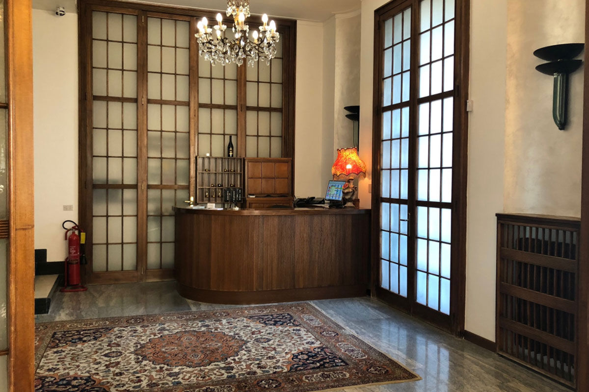 <b>Hotel La Fontana, Stresa</b> - Close to the ferry, art exhibits and botanical gardens, this family-run hotel is set in an Art Nouveau villa of the 1940s. The rooms are classically decorated and preserve some original furnishing elements such as fireplaces and chandeliers.