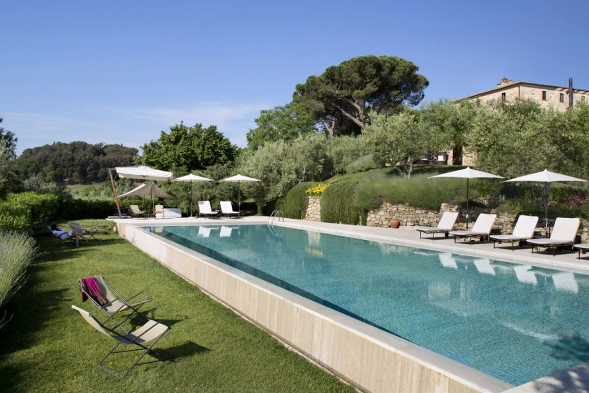 <b>Poggio Piglia</b> - Tucked away from the main road and sitting on its own quiet grounds, Poggio Piglia is the perfect retreat for the relaxed and refined traveler. At Poggio Piglia, culture and practicality meet: the infinity pool is nestled next to the herb garden and wine and olive oil are produced on site.