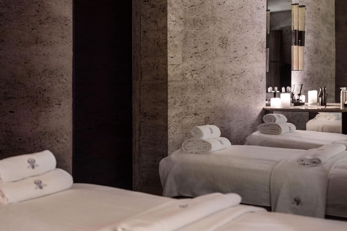 <b>Park Hyatt Milan</b> - In the heart of the fashion district, the Park Hyatt Hotel embraces its surroundings and welcomes guests with refined style and designer furnishings. With a Michelin starred restaurant and sleek café, Hyatt boasts of elevated dining if you’re feeling peckish.