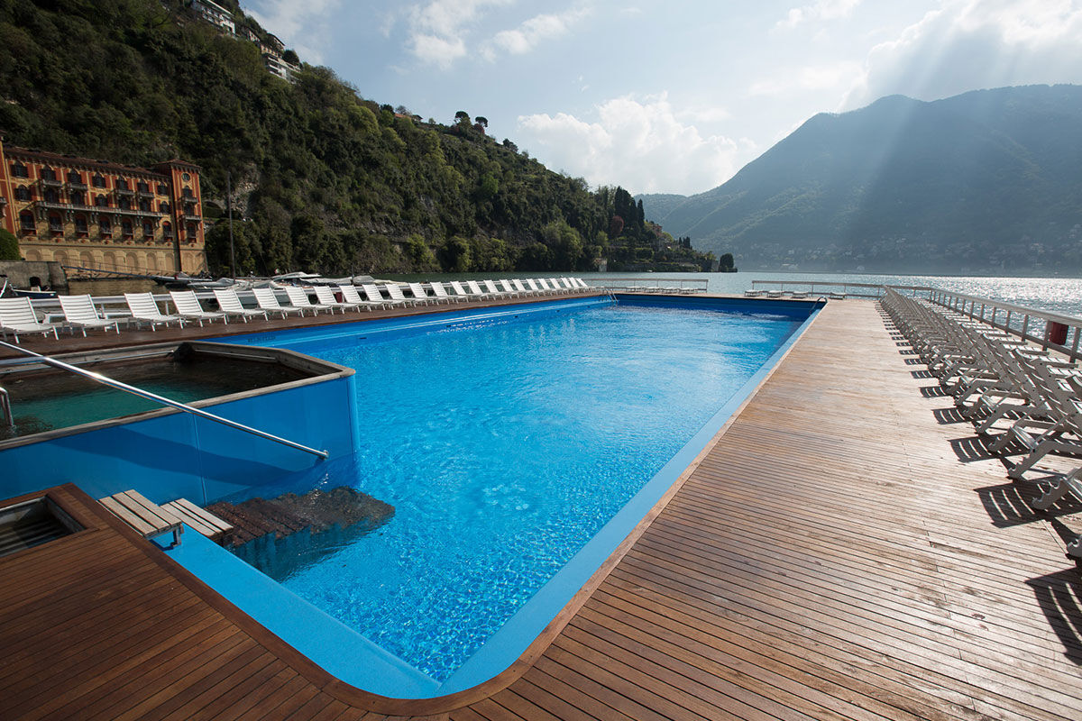 <b>Villa D'Este, Como</b> - This 16th century royal residence is nestled on 25 acres of gardens right on the shore of Lake Como. With plush rooms, restaurants, bars, tennis courts and the Golf Club Villa d’Este just down the street, this luxury patrician residence hasn’t given up its history for modern amenities.