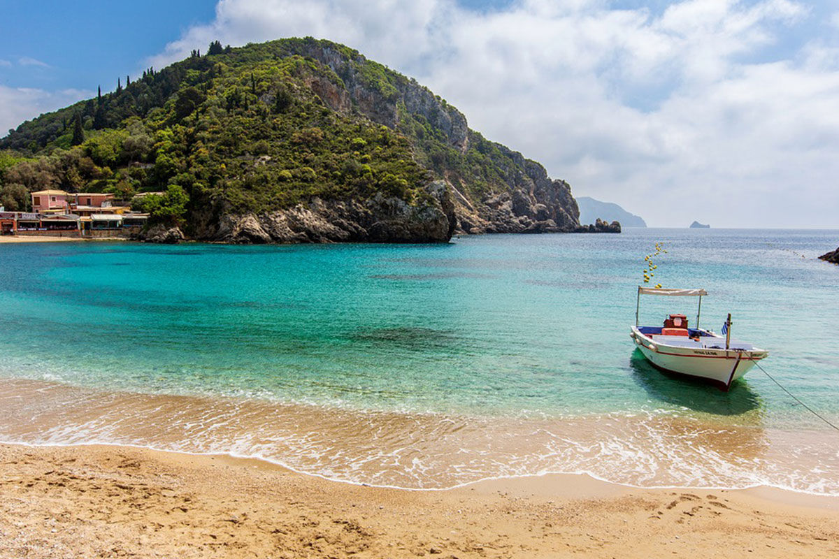 <b>Kontokali Bay Resort & Spa, Kontokali</b> - Kontokali Bay Resort & Spa offers guests a vacation free of stress; on site amenities include four restaurants (two on the beach), two bars, an outdoor saltwater pool, spa, sauna and two beaches. The rooms are airy and have an oceanlike palette as well as spanning views of the Ionian Sea coast.