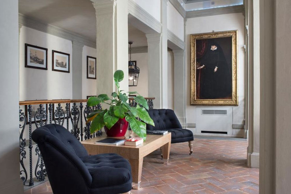 <b>Palazzo Vecchietti</b> - This 16th century noble residence has refined taste with spacious suites and prestigious apartments boasting lavish modern décor. This Italian retreat is peaceful and quiet and ready to tell of its ancient history.