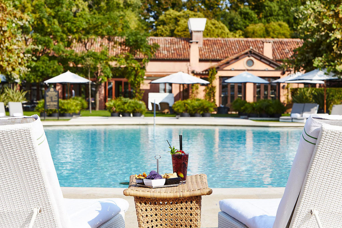 <b>San Clemente Palace Kempinski</b> - Set apart on its own island, this exclusive retreat offers peace, tranquility and privacy to guests. Having the modern conveniences of three restaurants, a pool, tennis court and herbal massage spa, one may forget that this was for centuries home to a monastic settlement.