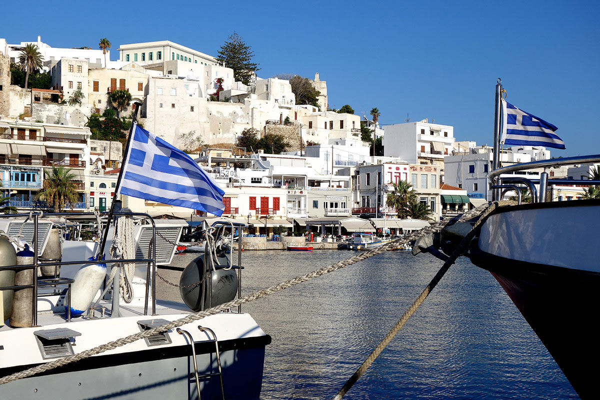 <b>Villa Marandi, Stelida</b> - With leafy beachfront gardens surrounding the property, Villa Marandi draws guests with its white-washed walls, beach loungers and parasols. Inspired by its surroundings, rooms are chic, airy, and have views of the Aegean. Step out onto an (almost) private beach and gaze across to the Old Town.