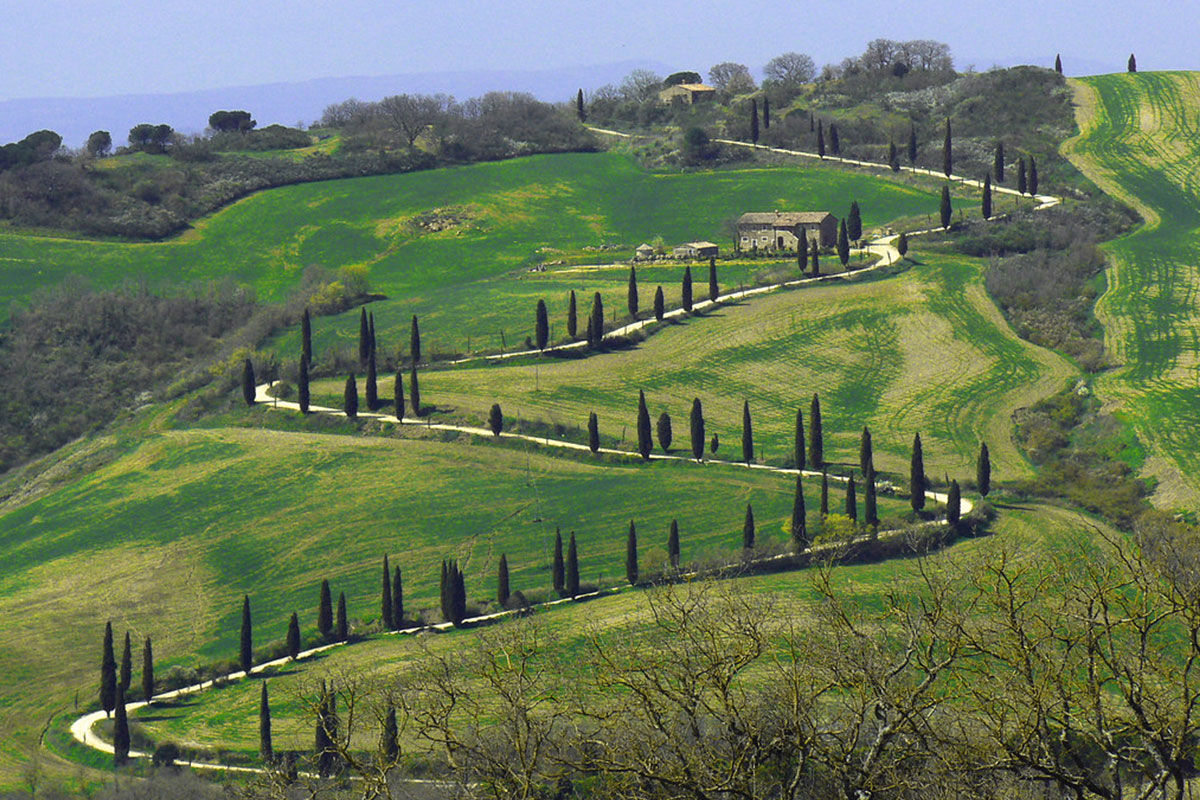 <b>Villa di Piazzano</b> - This elegant historic estate built in the 1400s sets the scene for a refined and quiet getaway for the cultured traveler. The renaissance manor house includes a quaint restaurant, bar, wine cellar, piano room, tranquil garden and pool with a sundeck.