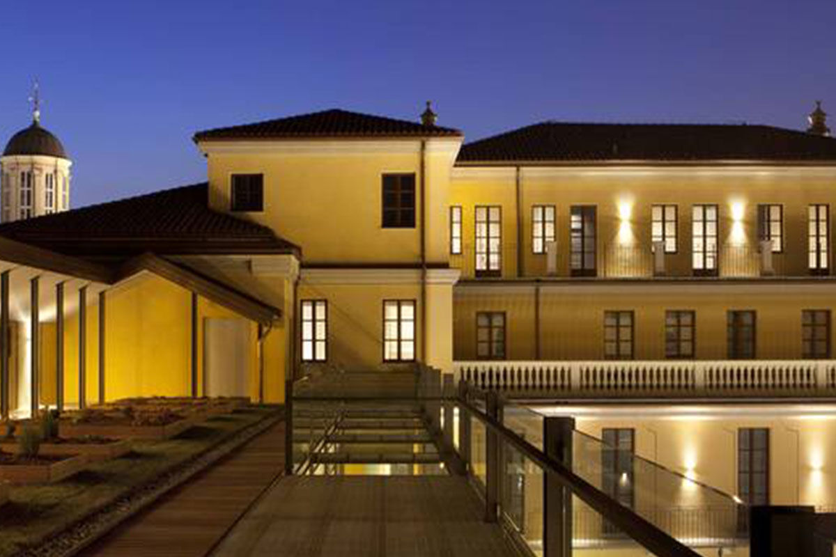 <b>NH Collection Piazza Carlina</b> - Sleek and modern rooms join to make up this upscale hotel that is housed in a 17th century building. Guests enjoy city views on either of two rooftop terraces and savor the Italian cuisine in the airy and monochromatic restaurant.