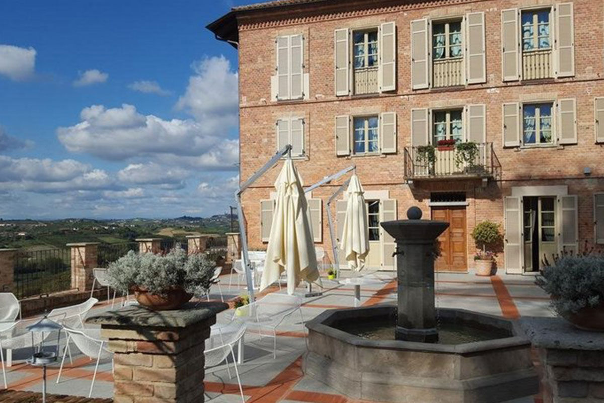 <b>Villa Fontana Relais & Wellness Spa</b> - Set in a restored villa, this secluded wellness hotel offers rejuvenation to guests with a Turkish bath, sauna, steam room, spa and pool. There’s also a restaurant, terrace and garden to put guests at ease.