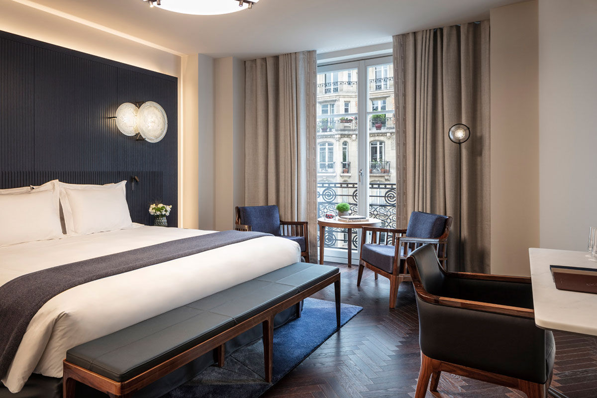 <b>Hotel Lutetia</b> - Opened in 1910, the Hotel Lutetia’s building design was a daring straddle between Art Nouveau and the emerging Art Deco. The hotel has incorporated this design history in its eclectic restaurants, lounges, bars and sunlit pool.