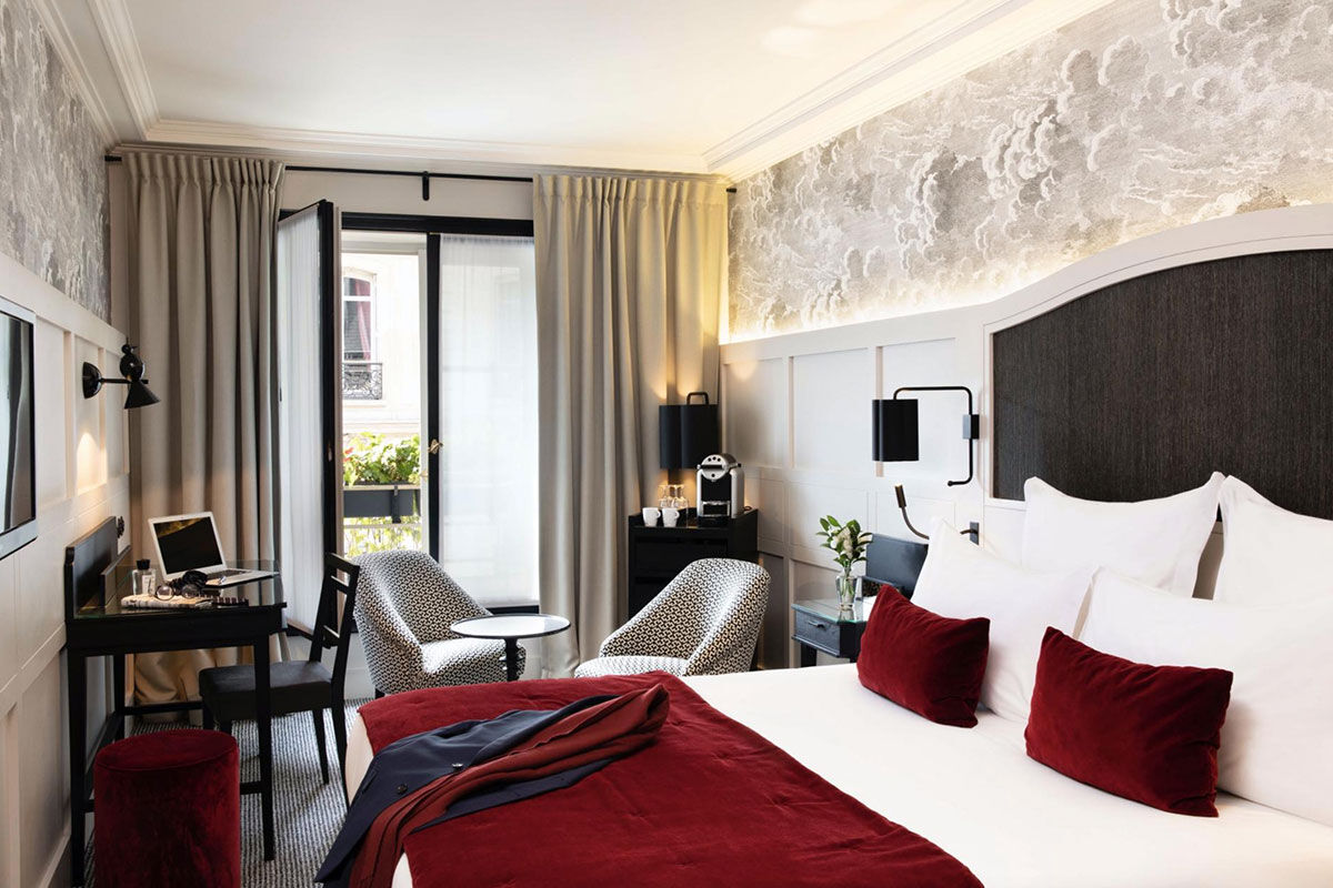 <b>Hotel D’Aubusson</b> - With its regular jazz nights and plush all-day cafe (featuring a grand piano), the Hotel D’Aubusson knows how to put on a show. Set inside a 17th century townhouse, this elegant hotel is only an 11-minute walk to the Cathedrale Notre-Dame de Paris.