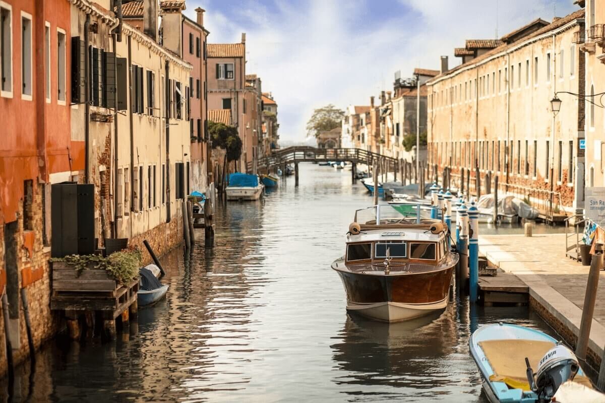 <b>NH Collection Venezia Grand Hotel Palazzo dei Dogi</b> - Be transported through time with the ornate architecture, antique décor, and period-style rooms of this refined boutique hotel. With a luxe bar, terrace restaurant, lush garden, and relaxing spa, this palazzo has all the polished sophistication you’d want in a historic Venetian hotel.