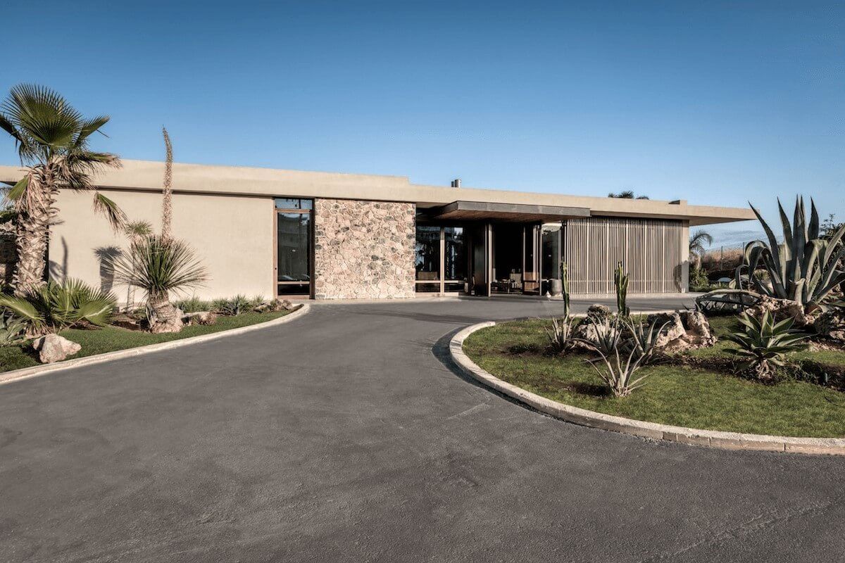 <b>Domes Zeen, a Luxury Collection Resort</b> - An 8-minute walk from Kladissos Beach, Domes Zeen offers quiet elegance with a soulful and holistic take on Mediterranean luxury. With earthy tones and natural materials used throughout the property, this elevated retreat is a relaxed and sophisticated backdrop for your getaway with the family.