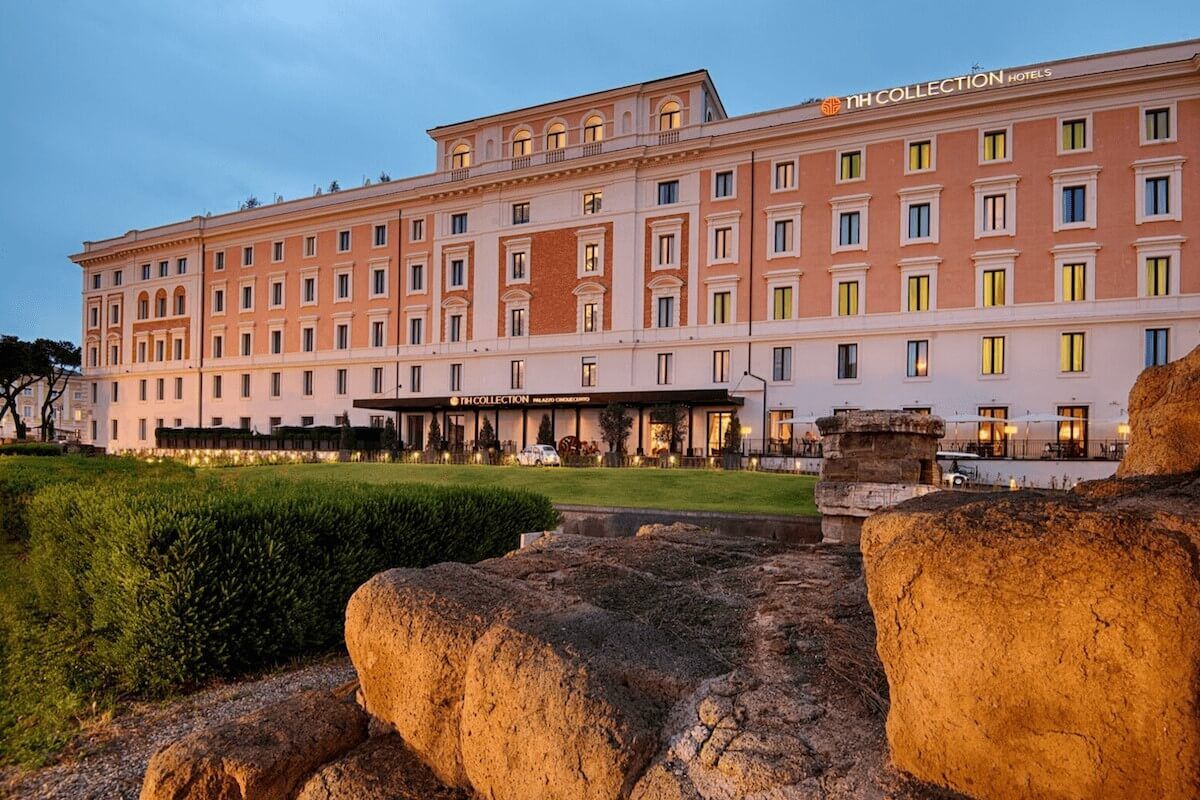 <b>NH Collection Roma Palazzo Cinquecento</b> - Featuring its own Roman ruins in the front garden and with a rooftop terrace, bar and al fresco restaurant, this boutique hotel is upmarket with hints of the past. Located next to the Roma Termini train station and overlooking the Piazza dei Cinquecento, it’s only steps away from top sights!