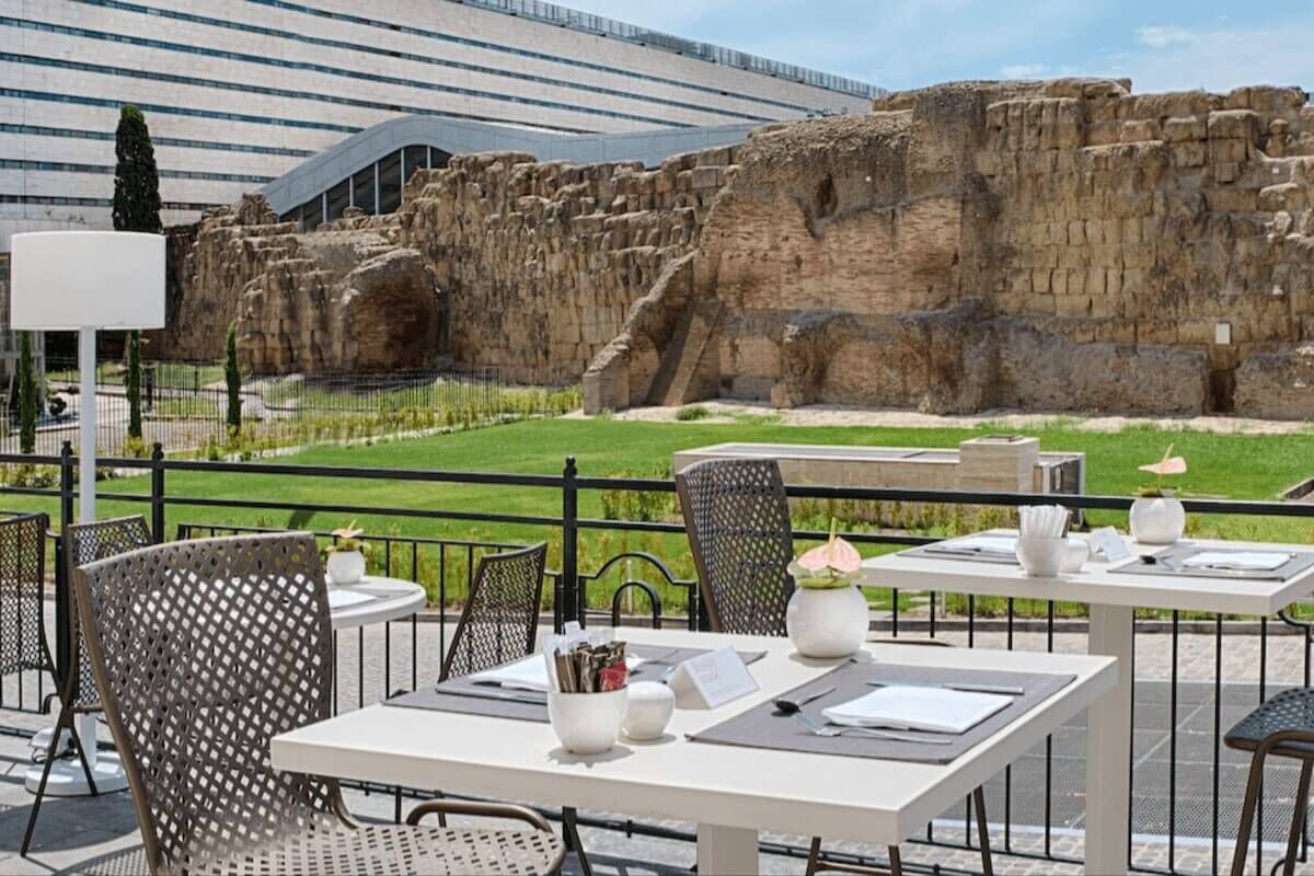 <b>NH Collection Roma Palazzo Cinquecento</b> - Featuring its own Roman ruins in the front garden and with a rooftop terrace, bar and al fresco restaurant, this boutique hotel is upmarket with hints of the past. Located next to the Roma Termini train station and overlooking the Piazza dei Cinquecento, it’s only steps away from top sights!