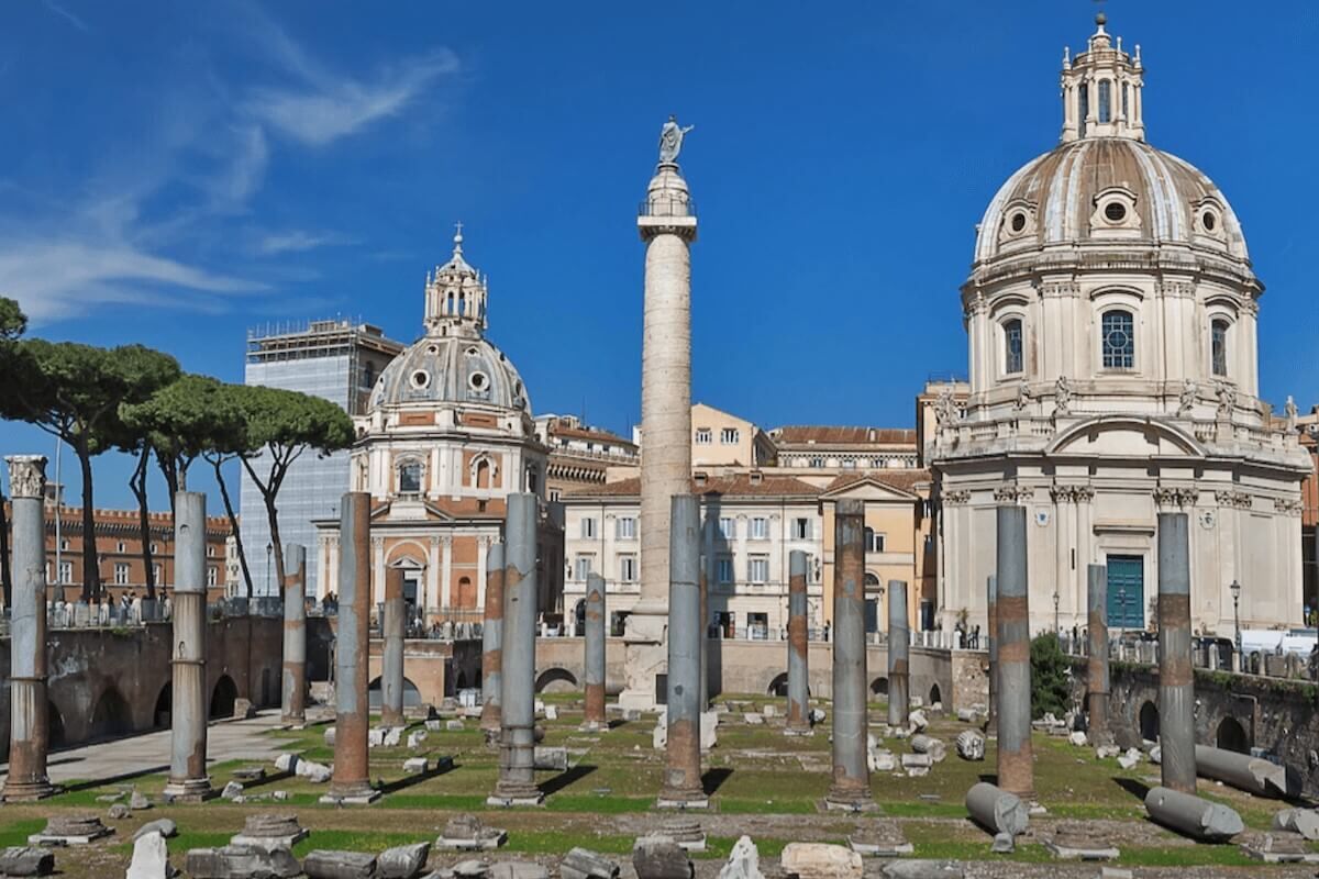 <b>NH Collection Roma Fori Imperiali</b> - Set overlooking the Roman Forum, this boutique hotel is home to a panoramic cocktail lounge, bistro, and two bars. With light and airy rooms, sweet dragonfly wallpaper and checkered marble floors, this charming hotel is a calming retreat after a day of exploring.